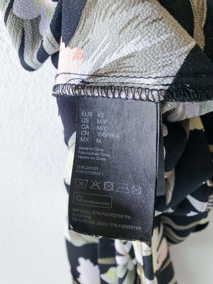H&amp;M Dress M