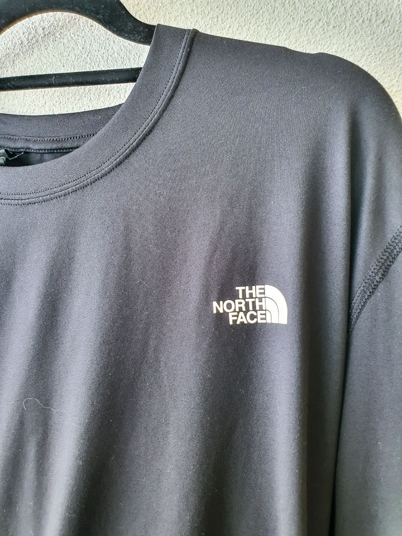 The North Face top XL