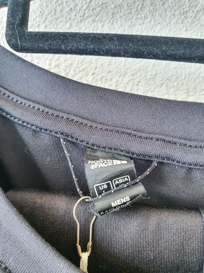 The North Face top XL