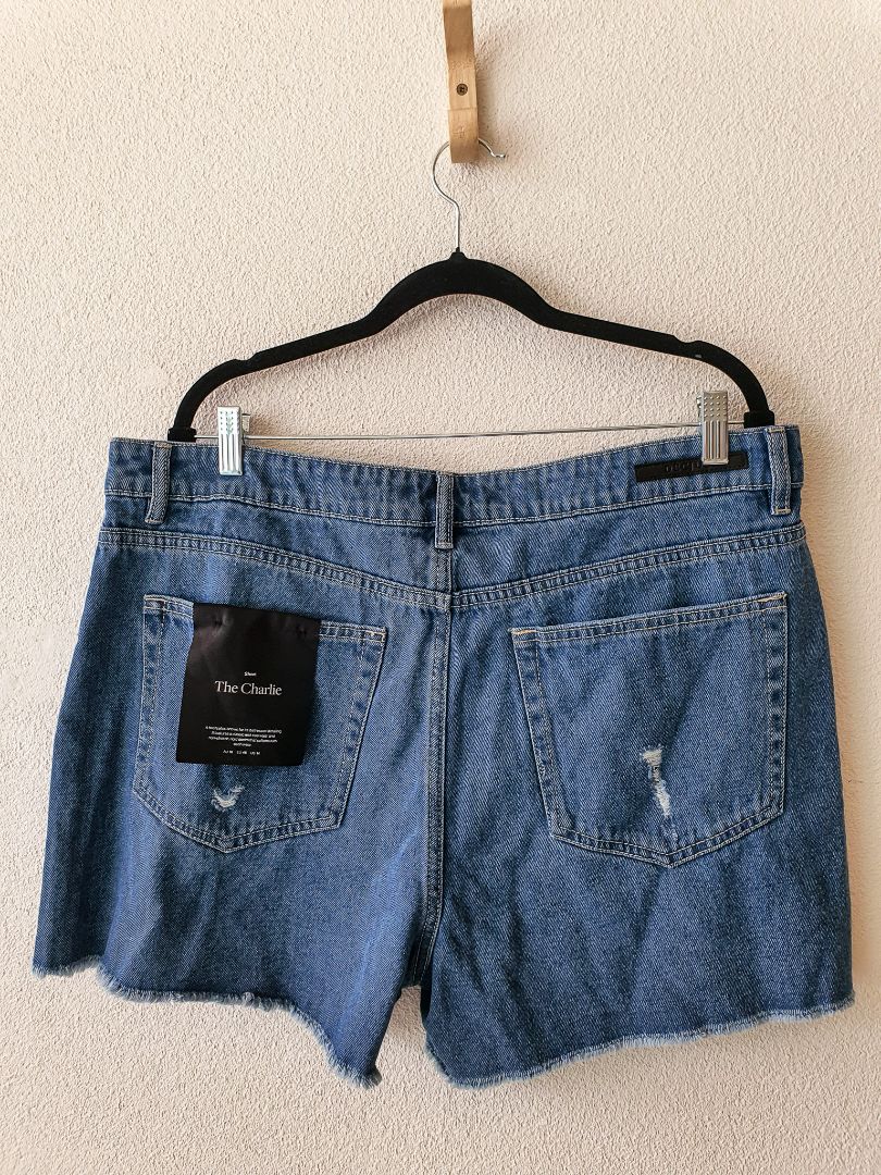 Decjuba Shorts XXL