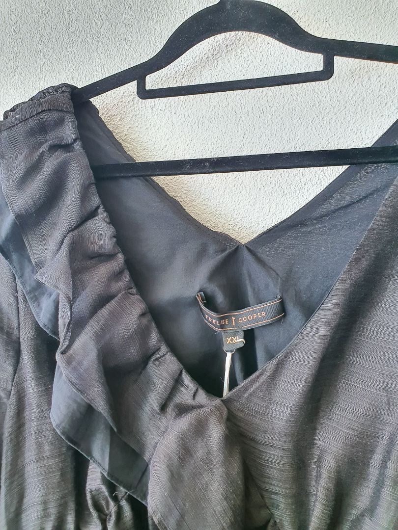 Trelise Cooper top XXL