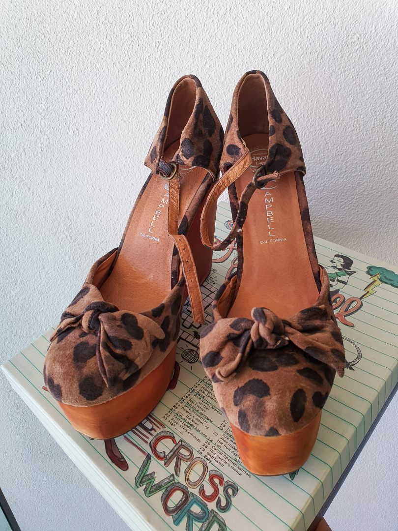 Jeffrey Campbell Shoes 9M