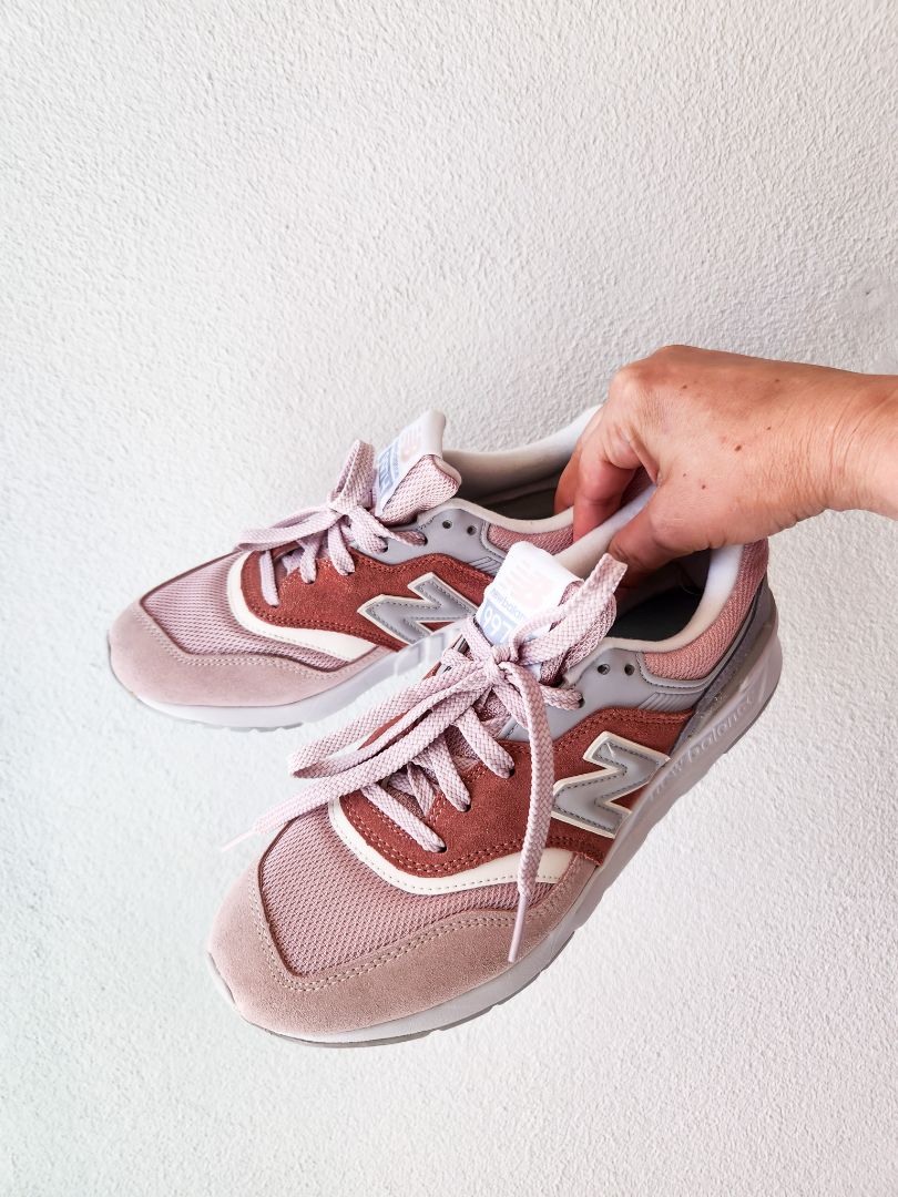 new balance Shoes 7.5