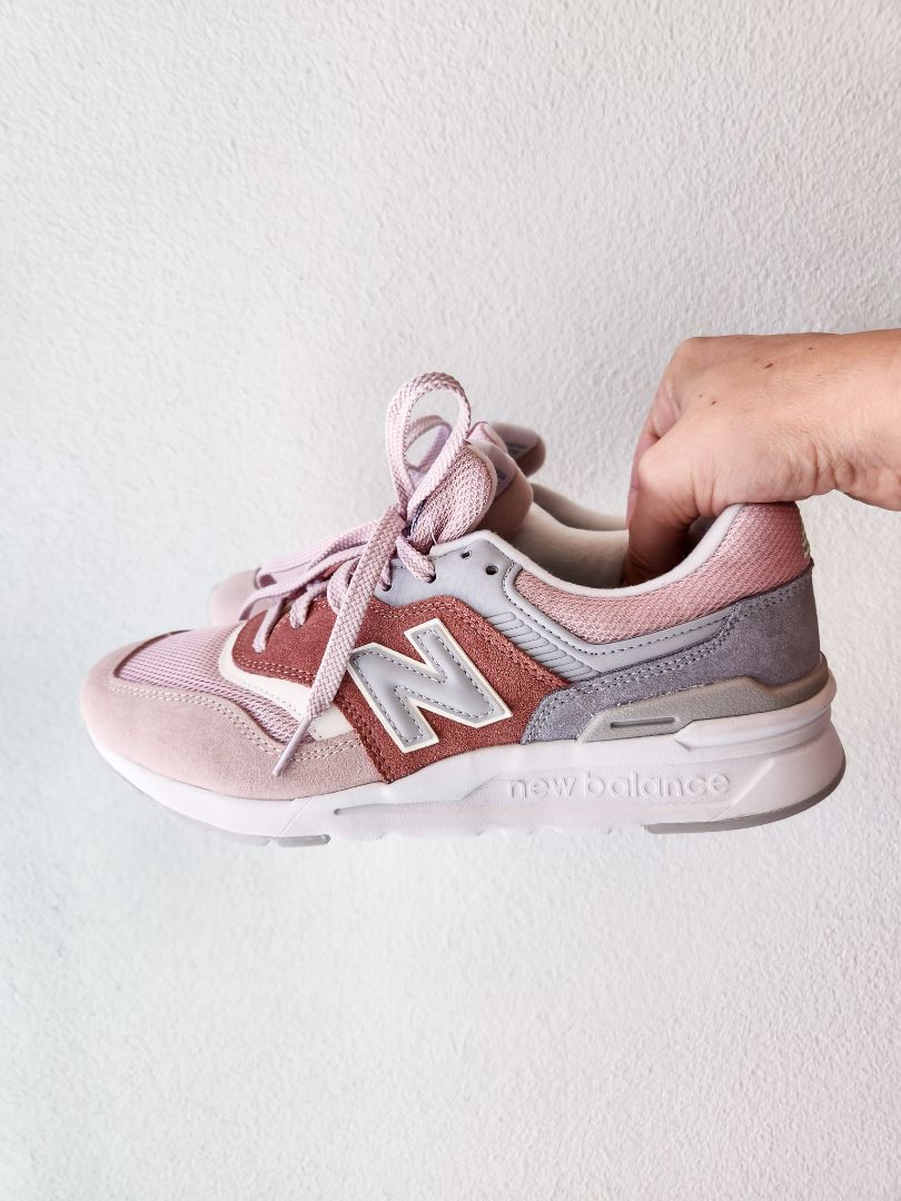 new balance Shoes 7.5