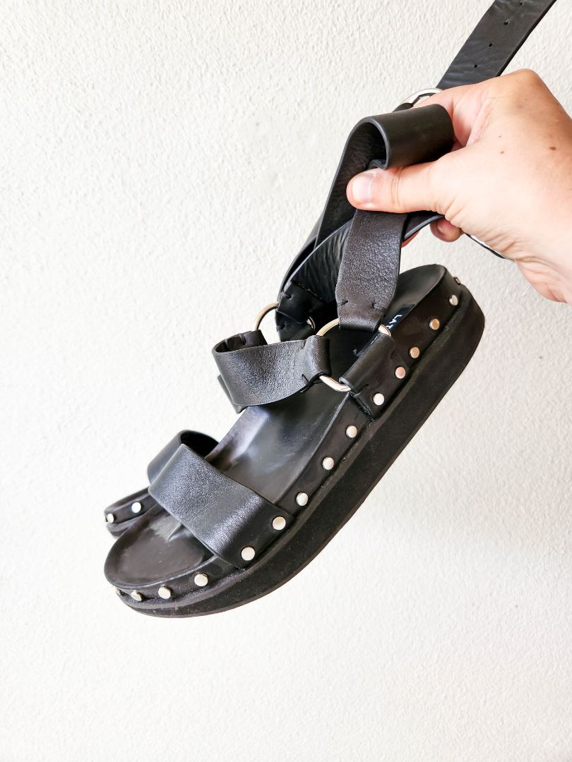 La Tribe Shoes 36