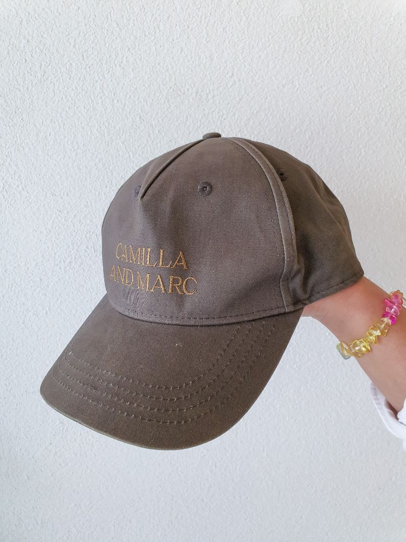 Camilla and Marc Hat OS