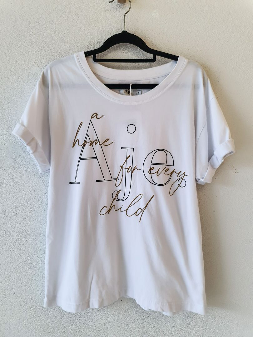 AJE top S