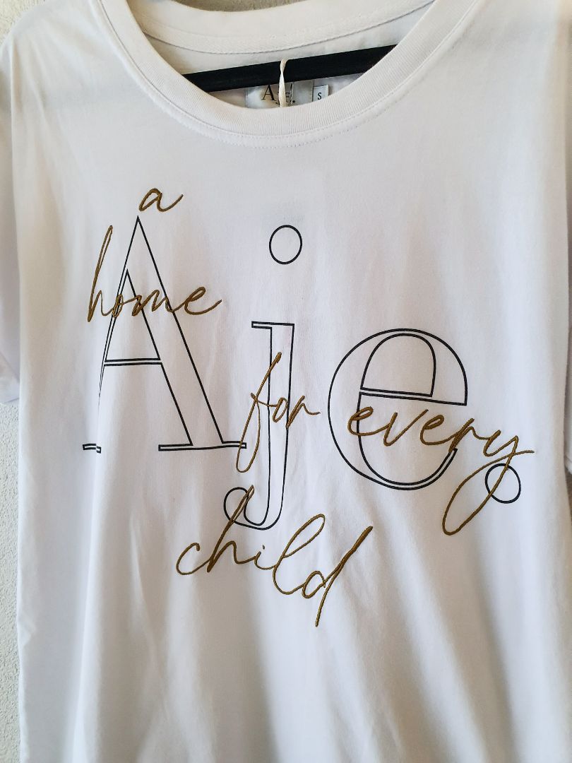 AJE top S