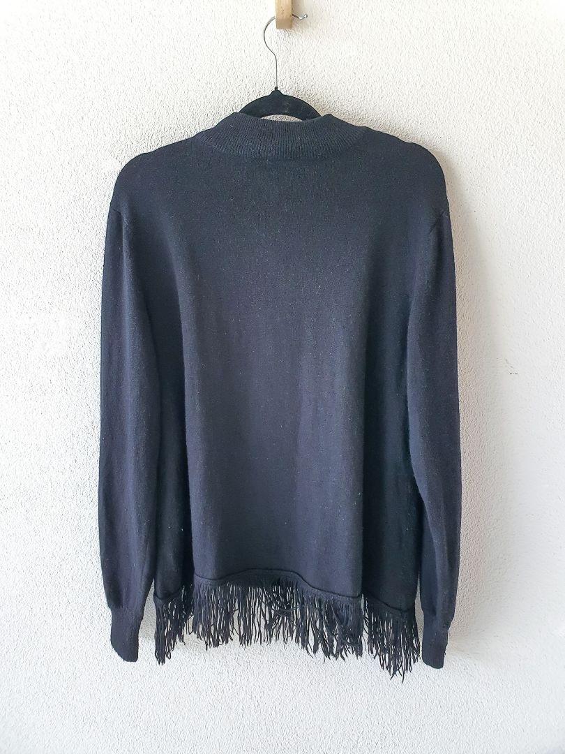 Lonely Jumper M