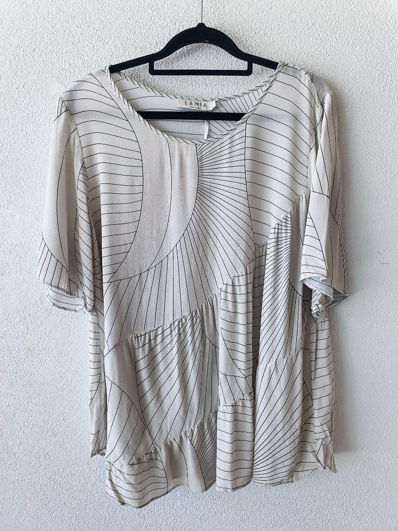 Lania top L