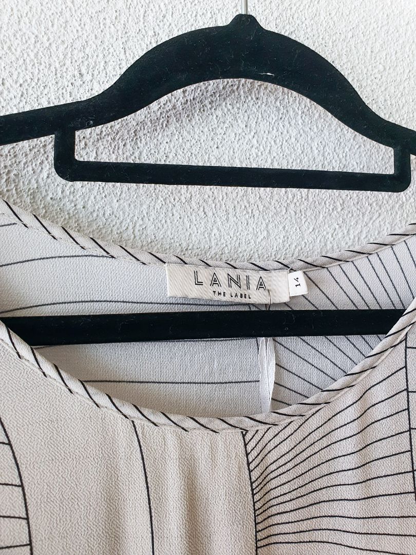 Lania top L