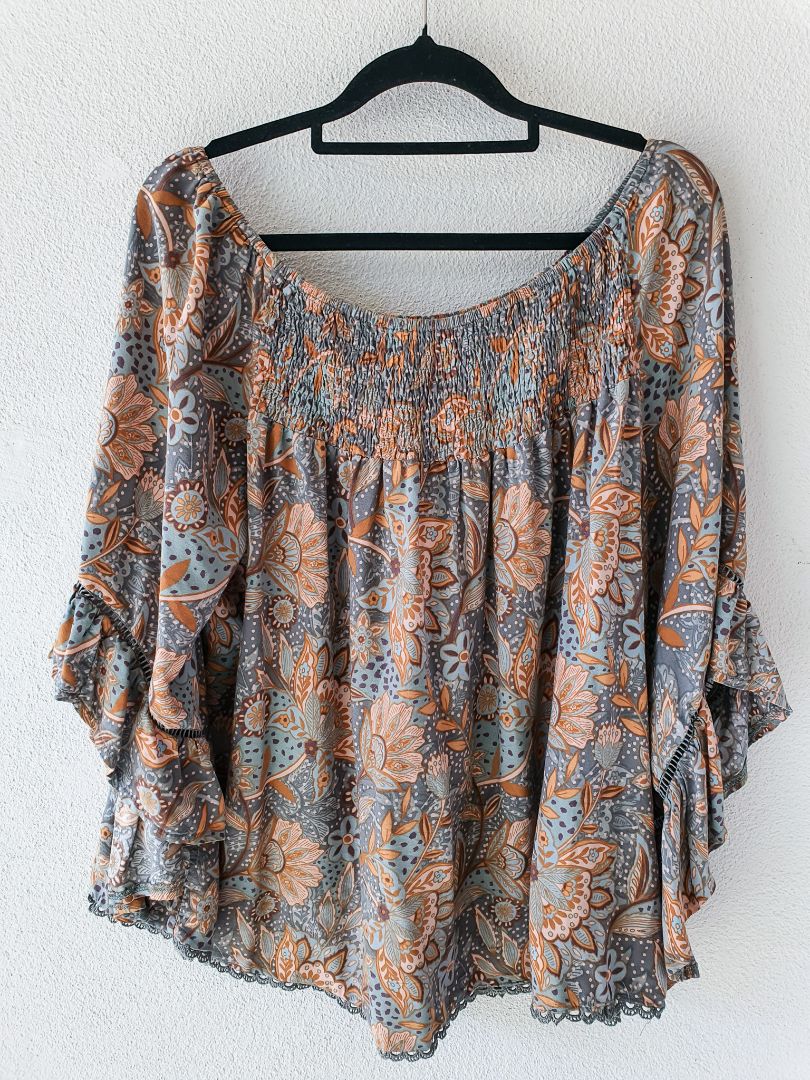 Divine Goddess top L