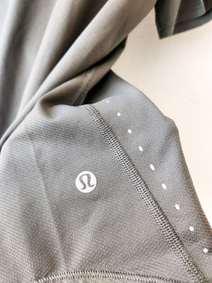 Lululemon top XS