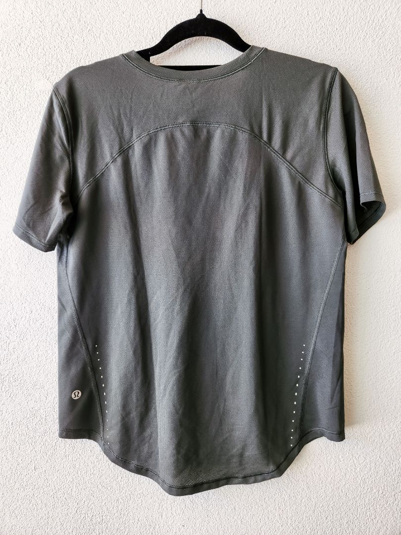 Lululemon top XS