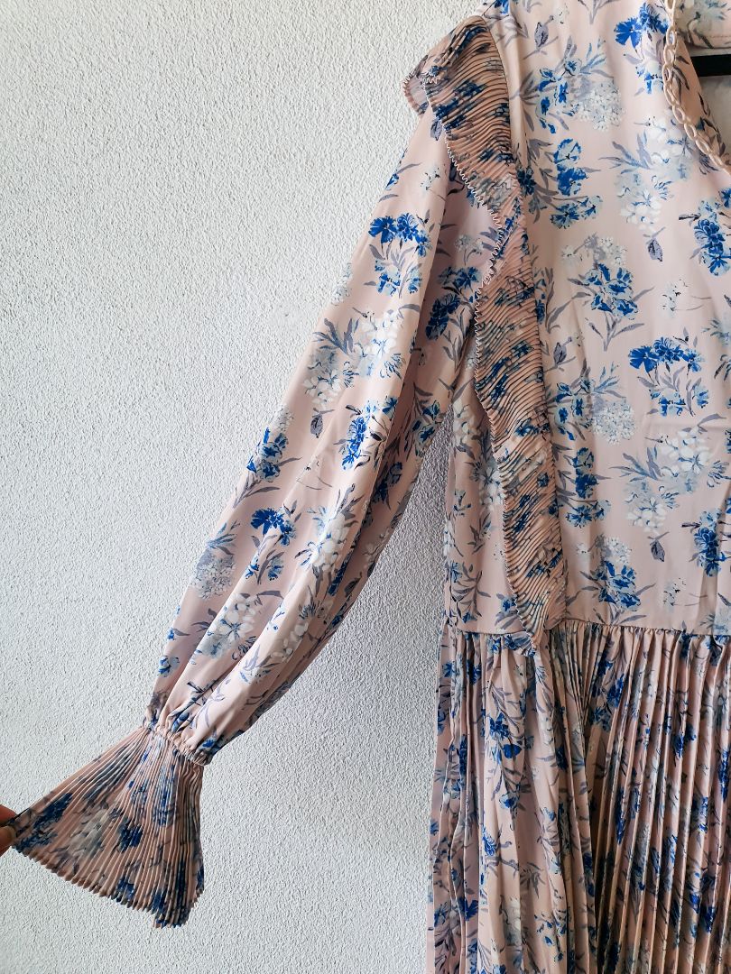Cariedo Dress M