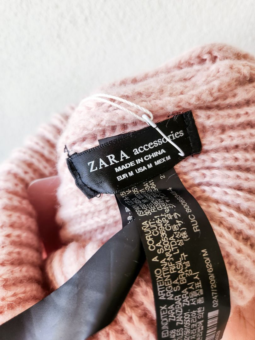 Zara Beanie w Pompom Pink M