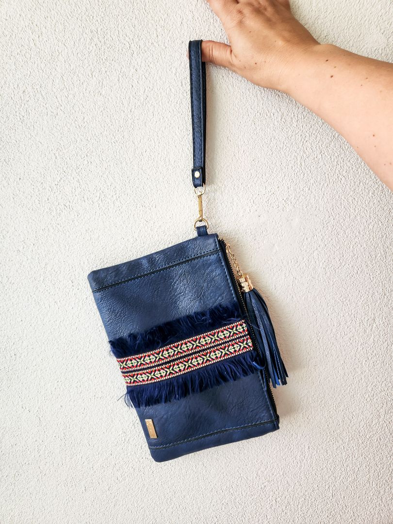 PS Fashion Blue Clutch w Embroidery Detail OS