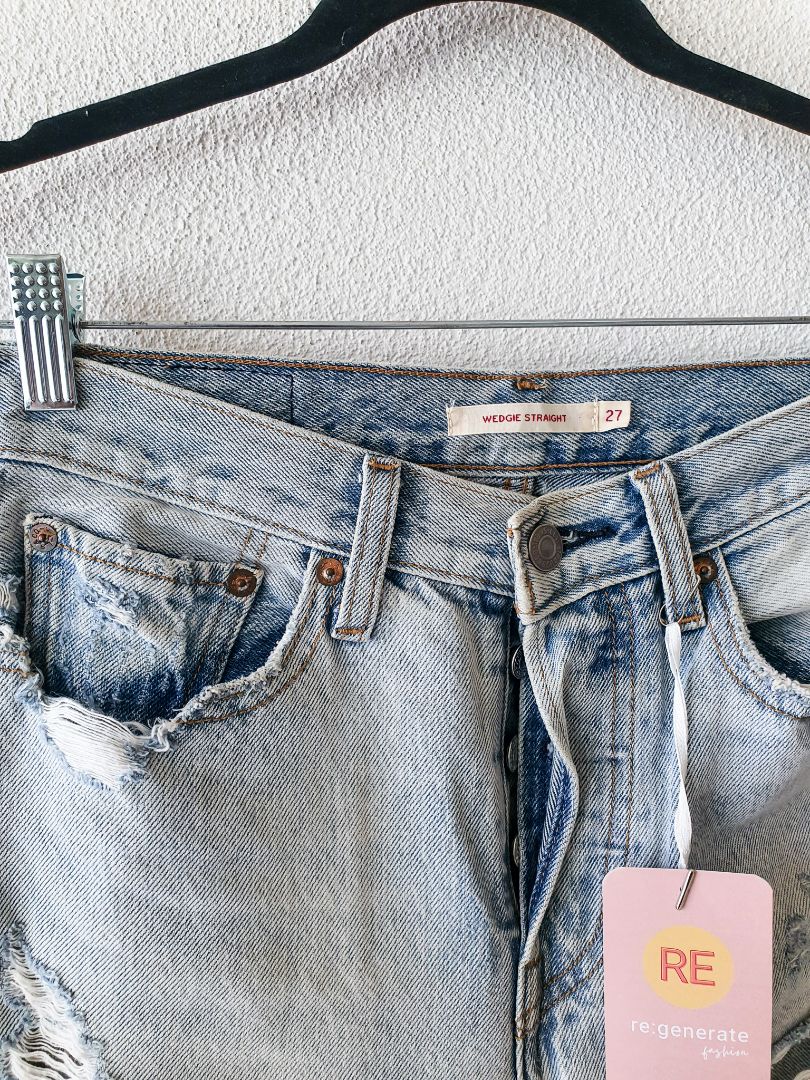 Levi&#39;s Jeans S