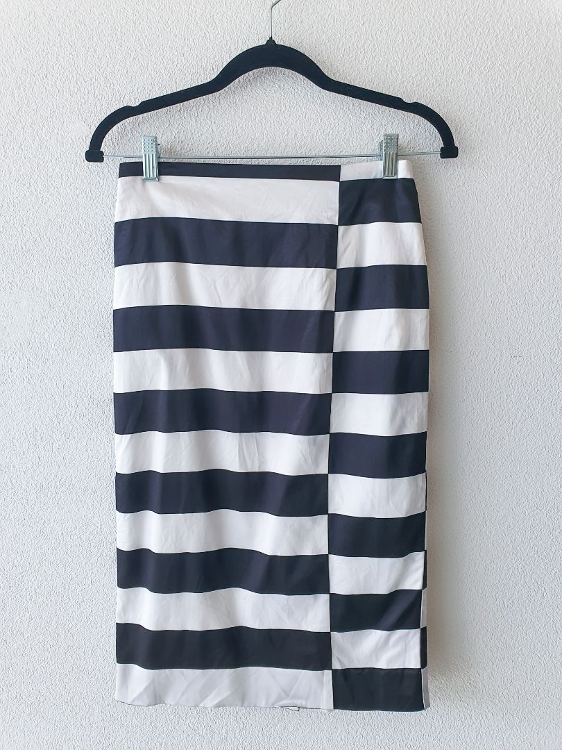Veronika Maine Skirt XS