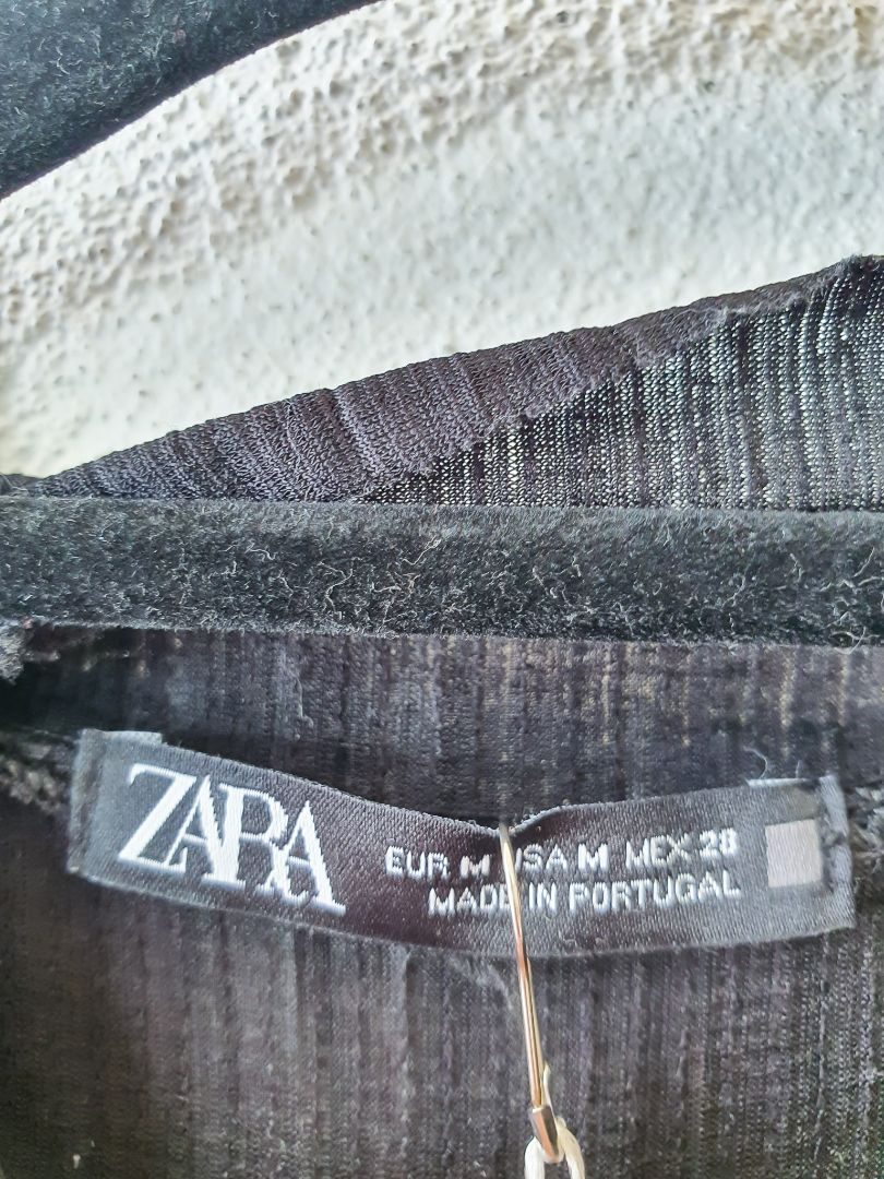 Zara top M