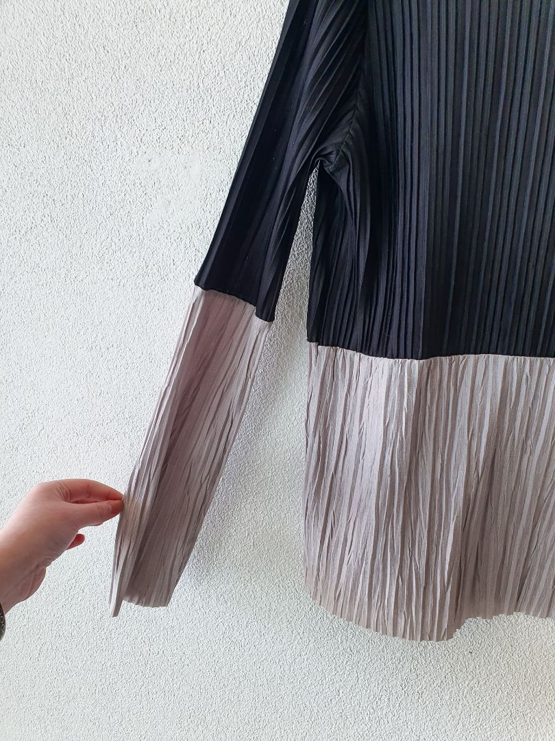 Zara top M