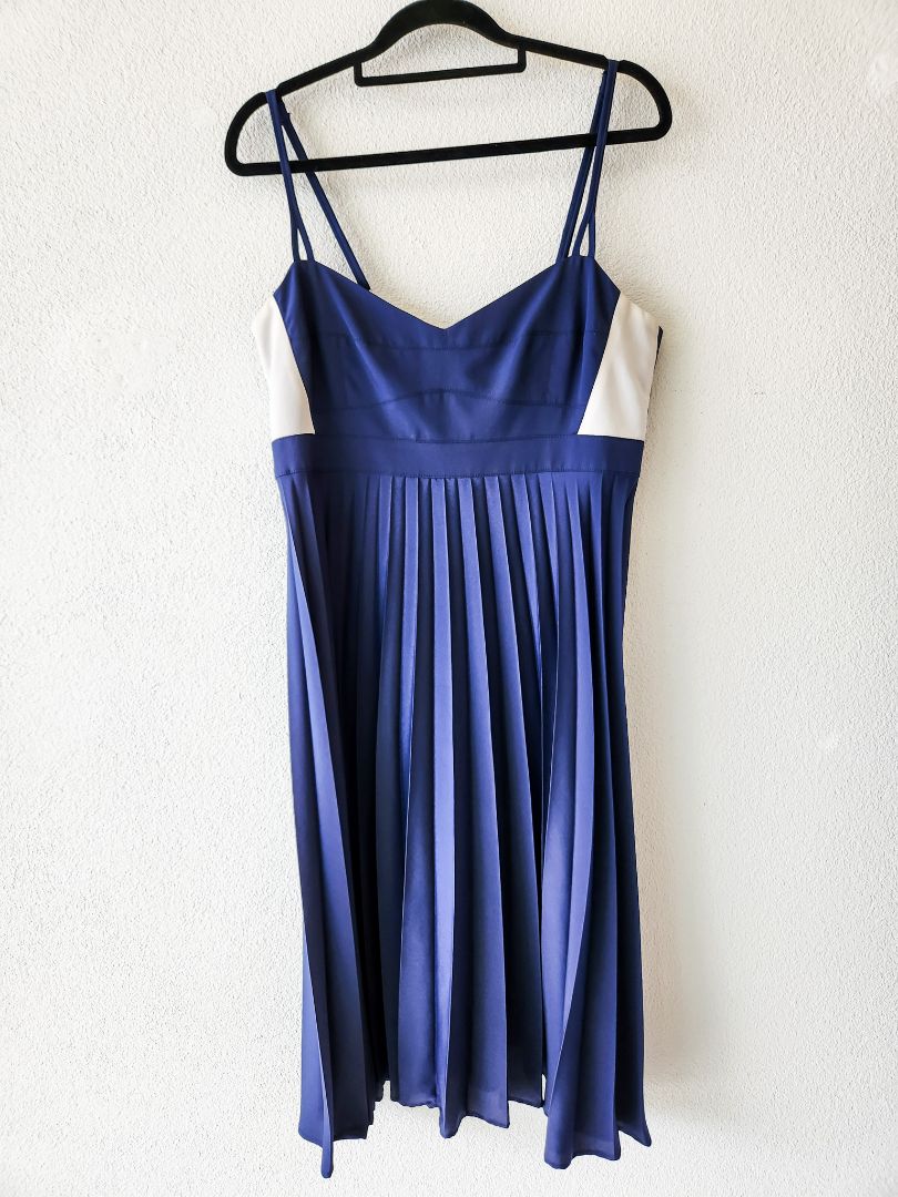 Juliette Hogan Dress M