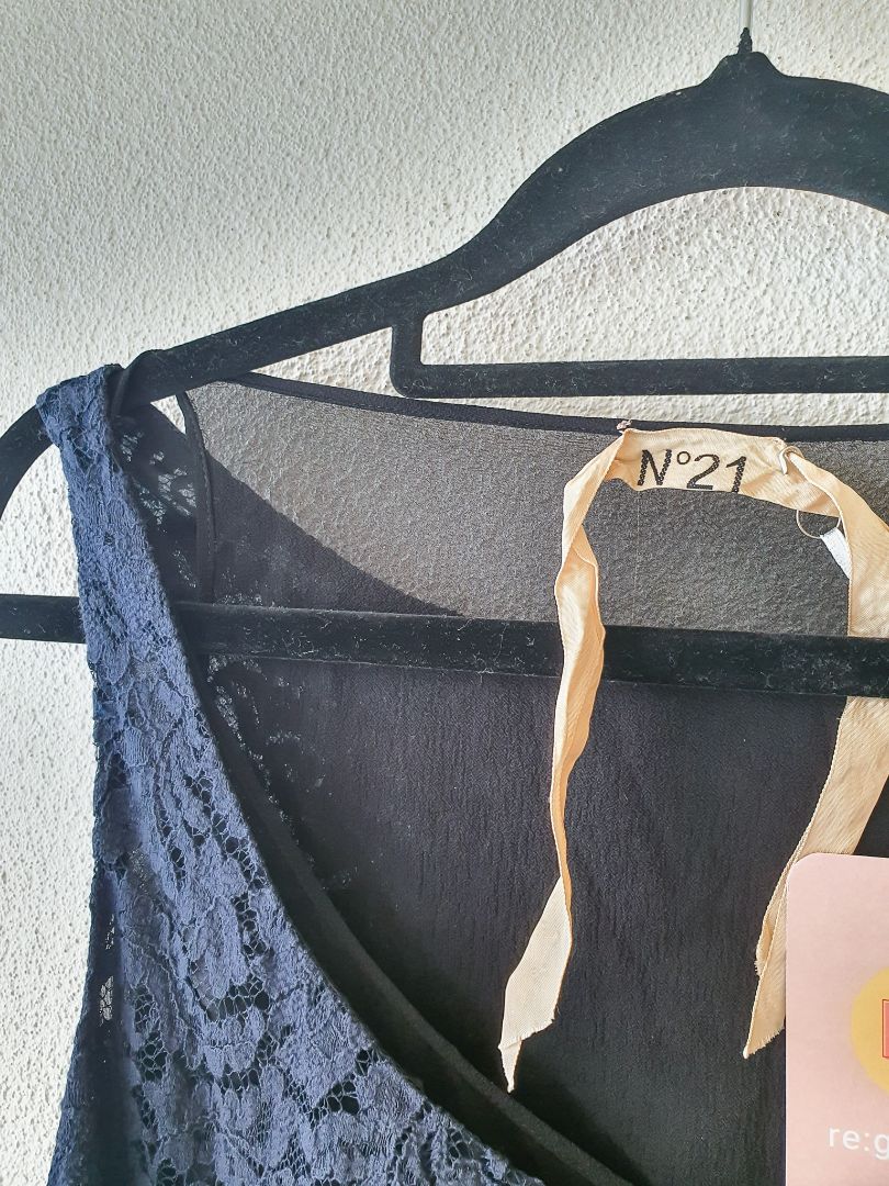 No. 21 Dress S
