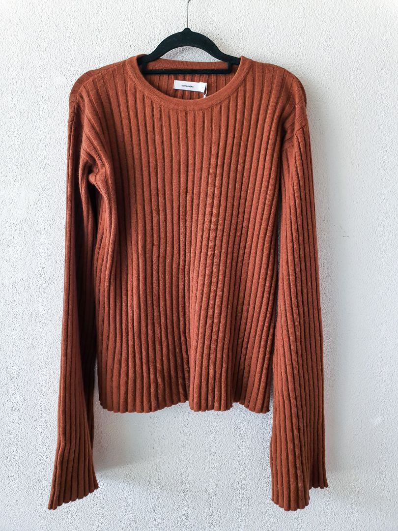Commoners top XS