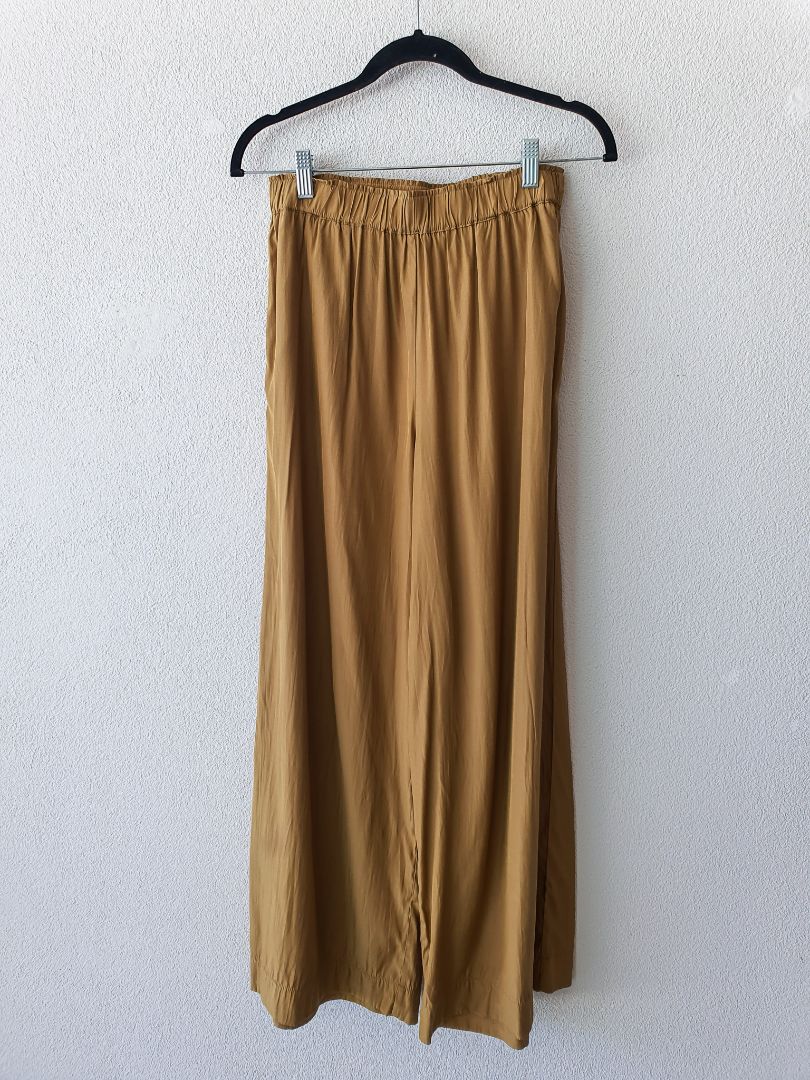 Among The Brave Pants XS