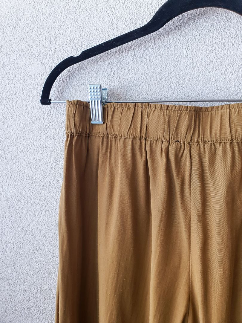 Among The Brave Pants XS