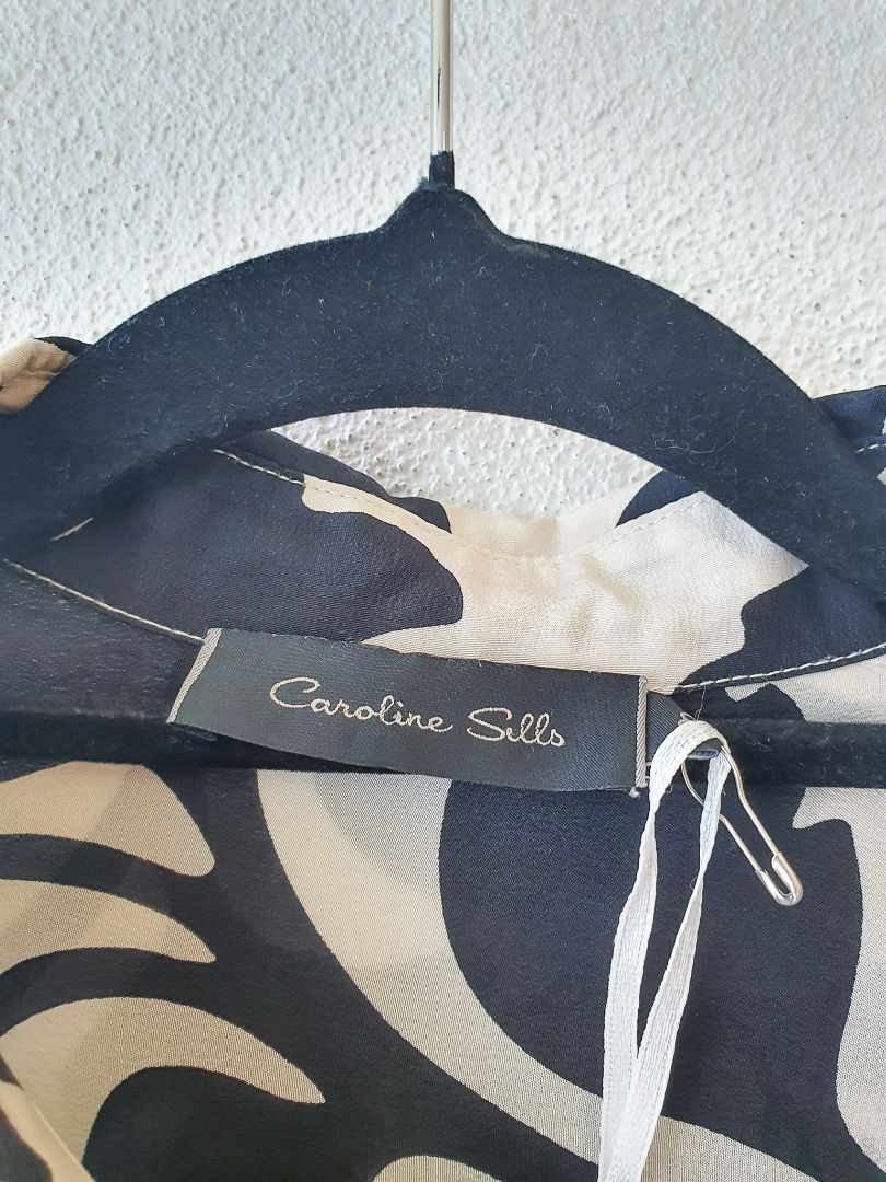 Caroline Sills top XS
