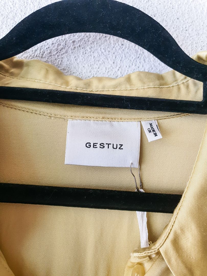Gestuz top L
