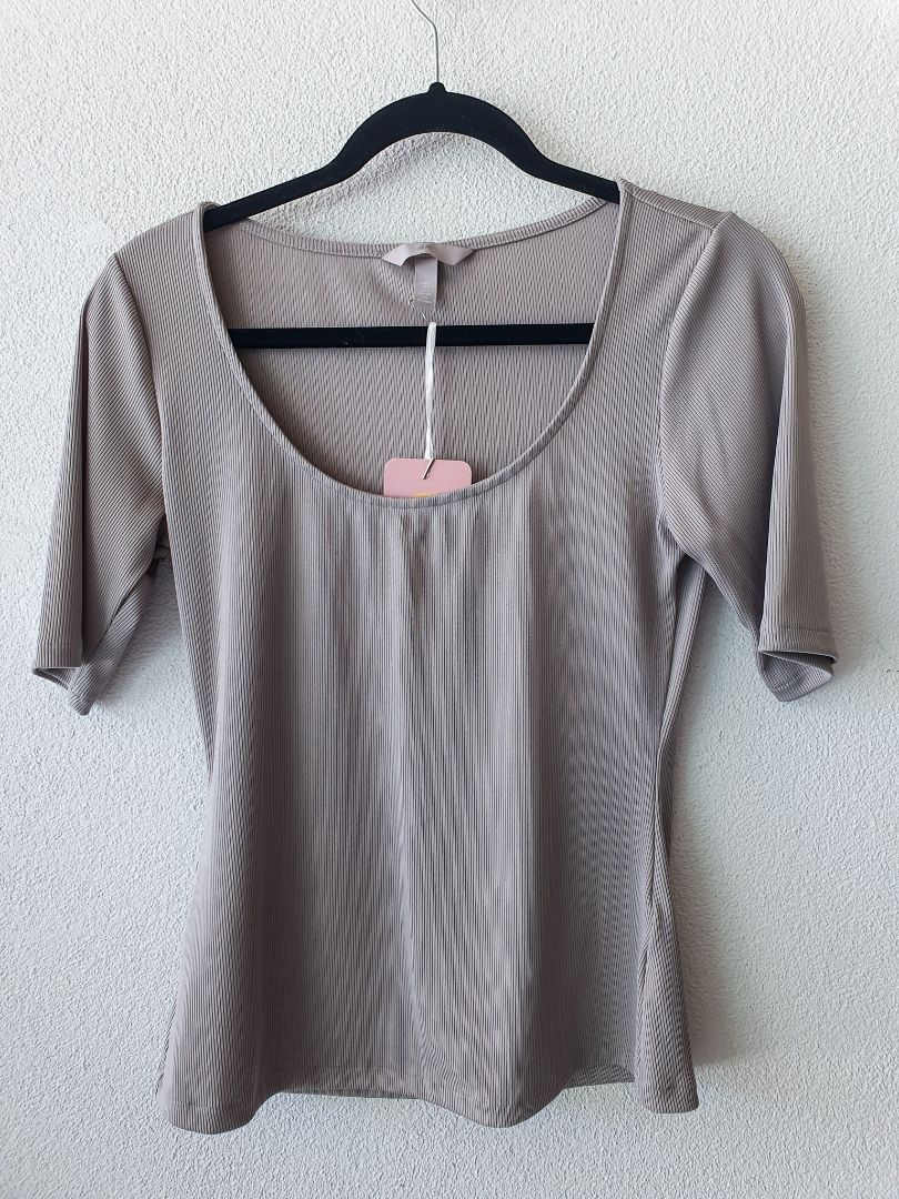H &amp; M top S