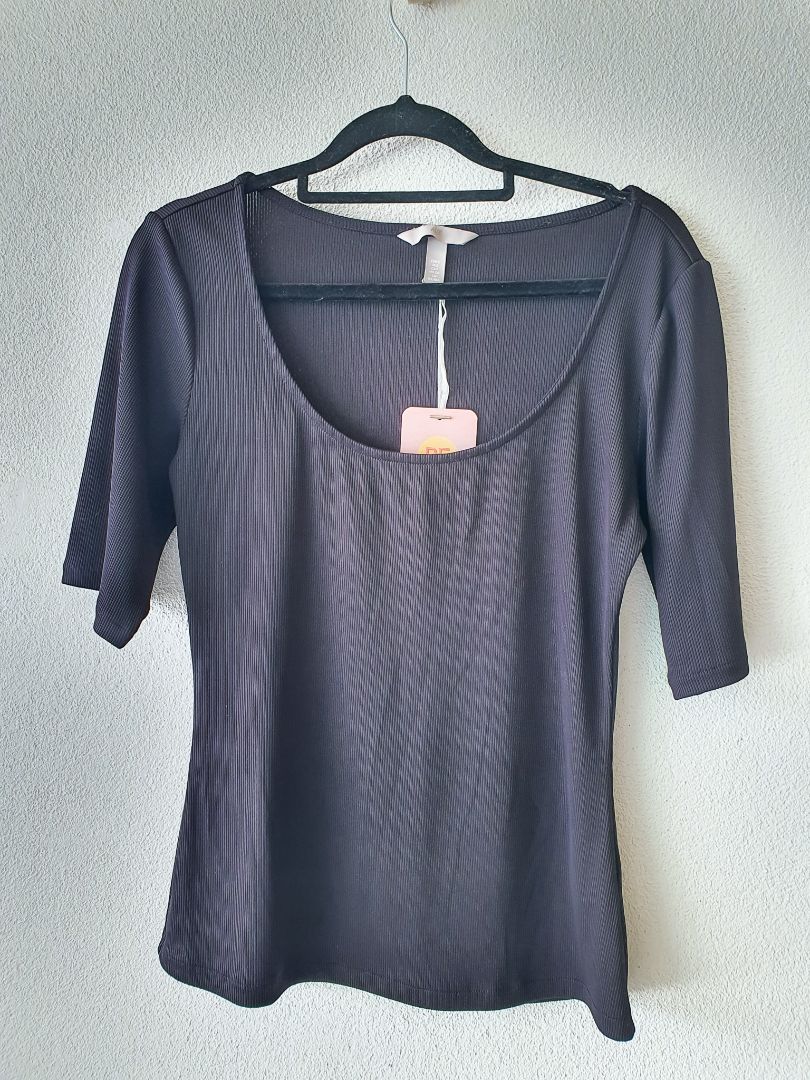 H &amp; M top S