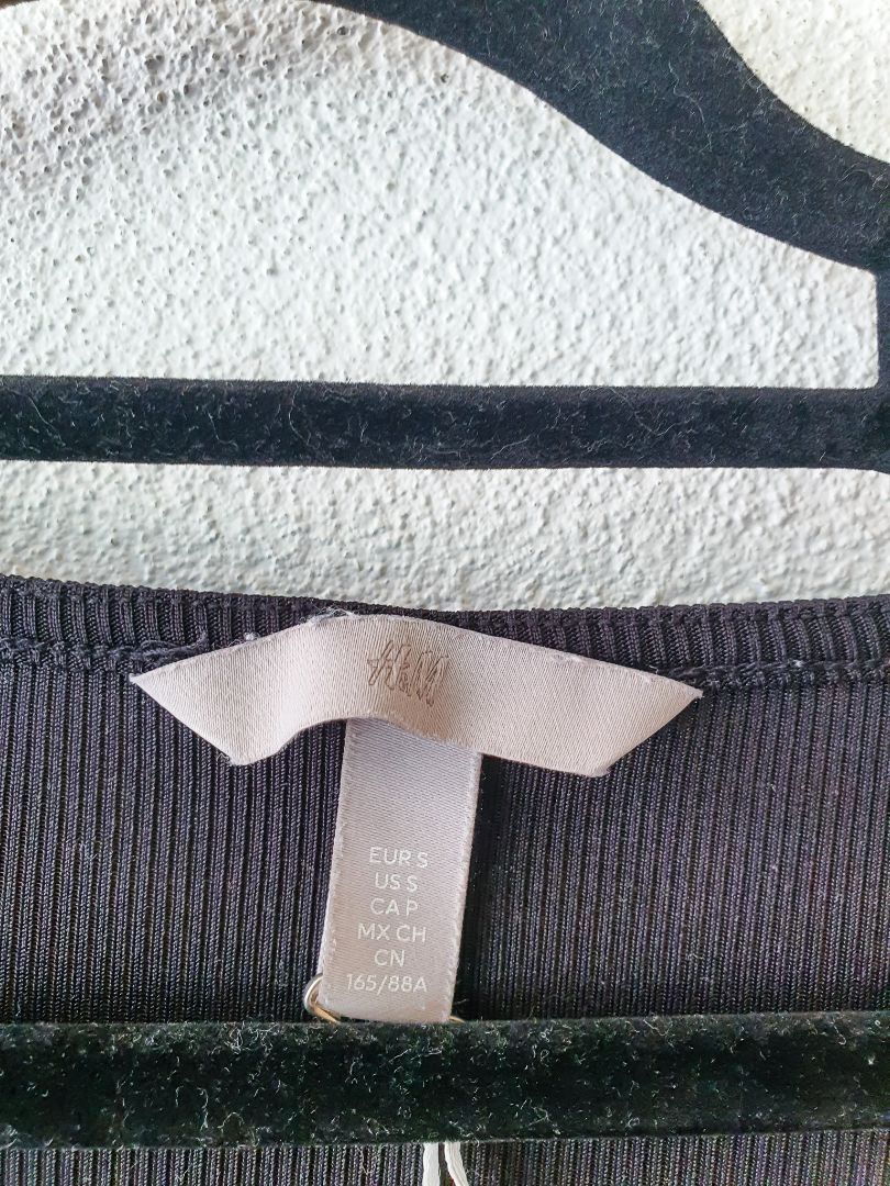 H &amp; M top S
