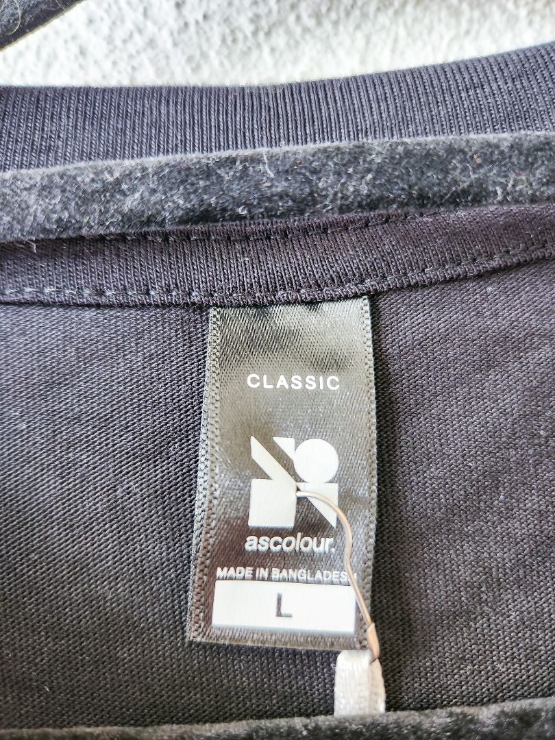 As colour top L