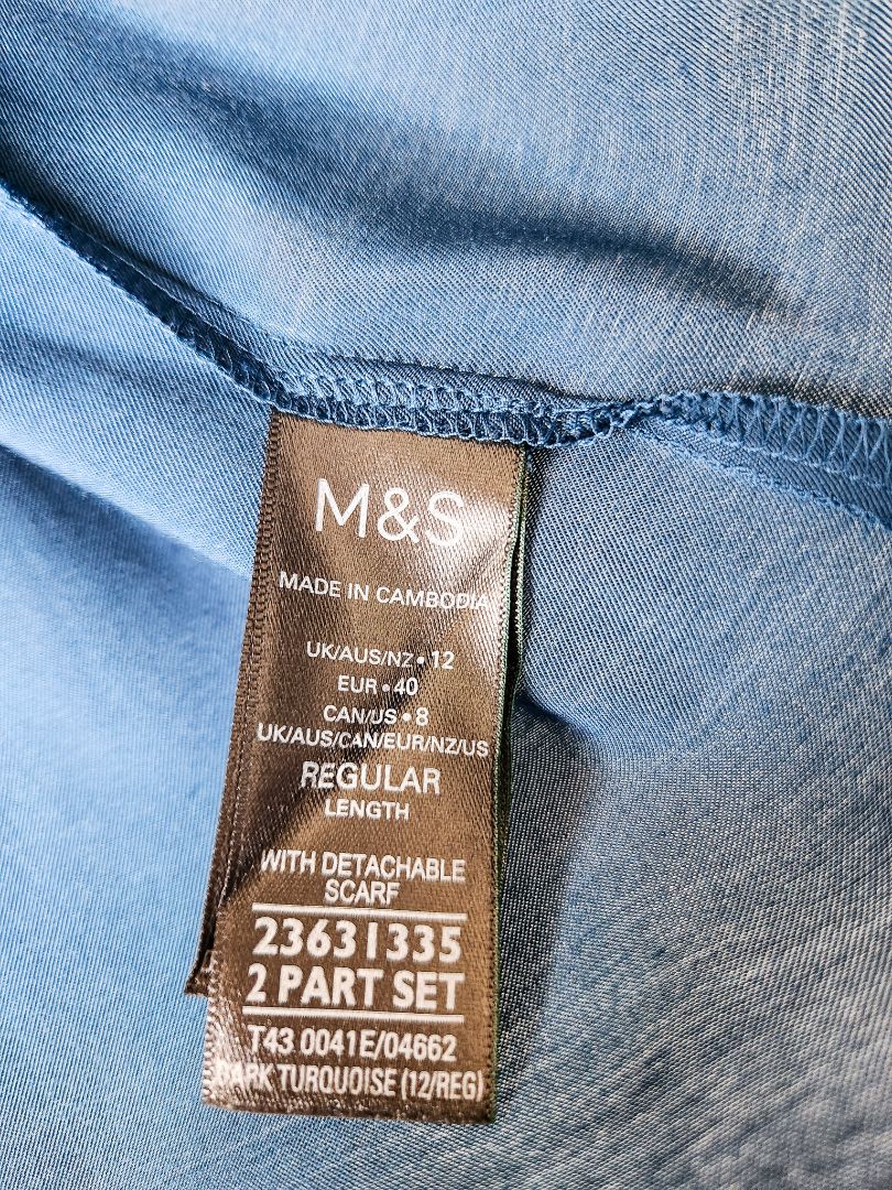 Marks &amp; Spencers UK top M
