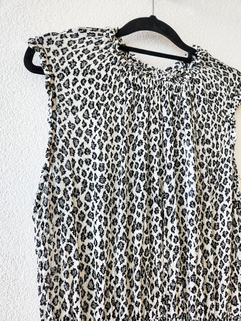 Max Dress M