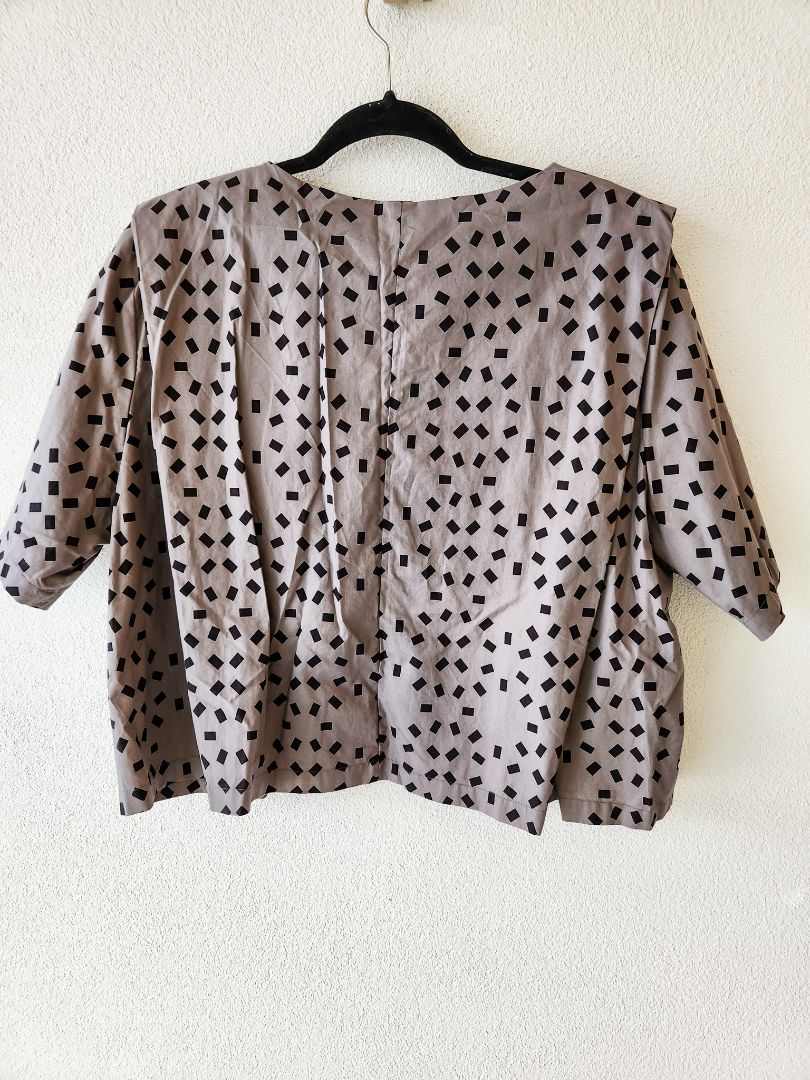 Kowtow top XL