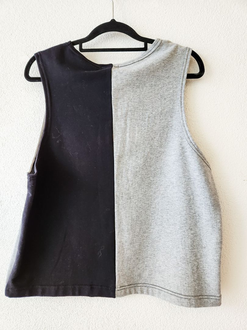 Sly &amp; Co top L