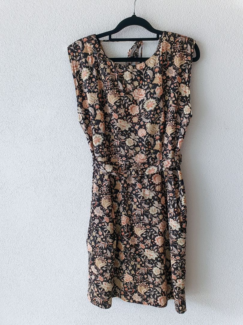Helen Cherry Dress M