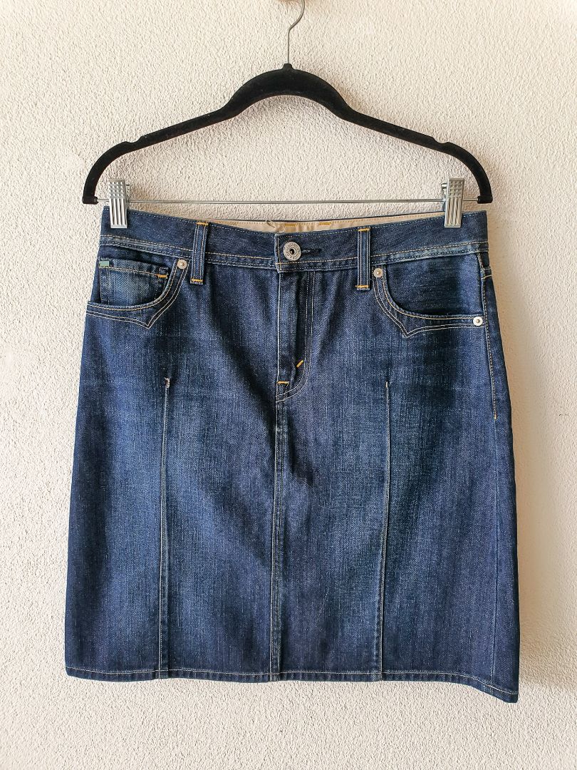 Levi&#39;s Skirt XS