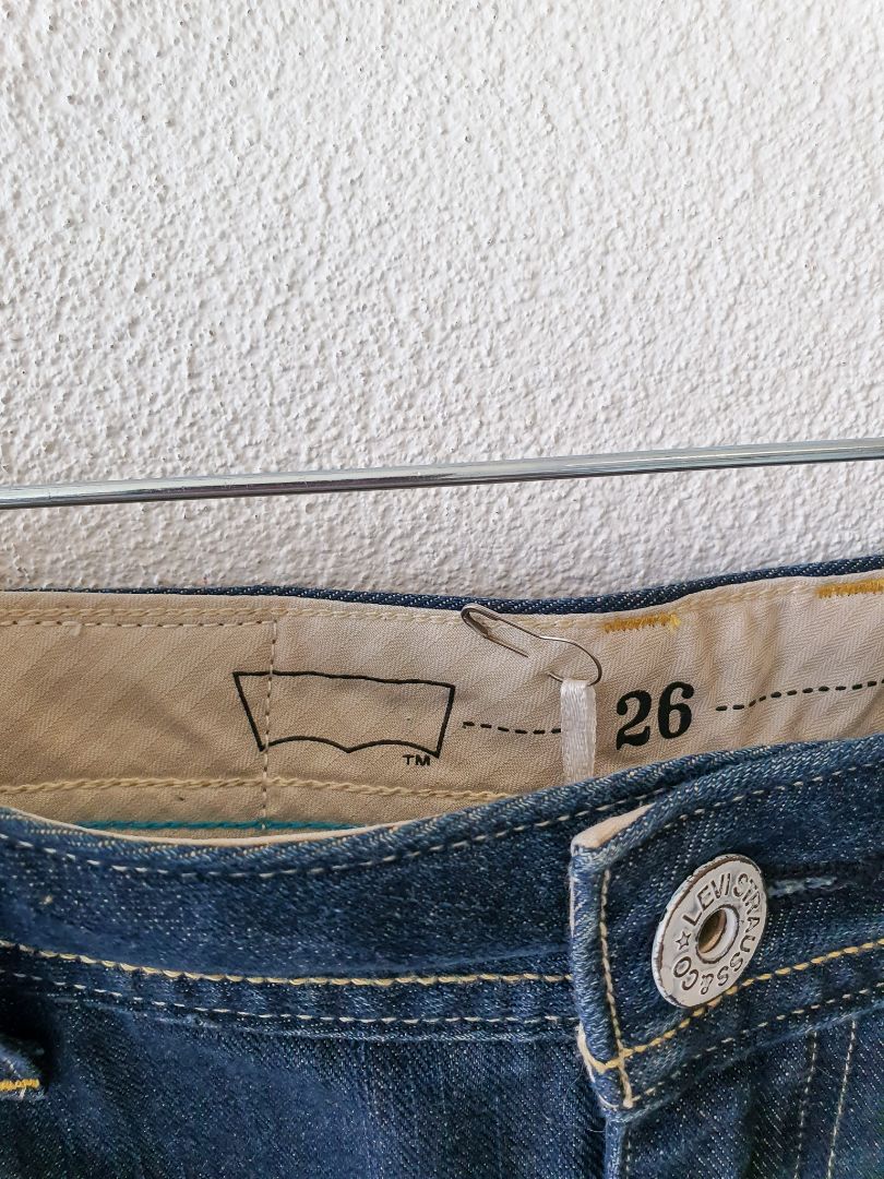 Levi&#39;s Skirt XS