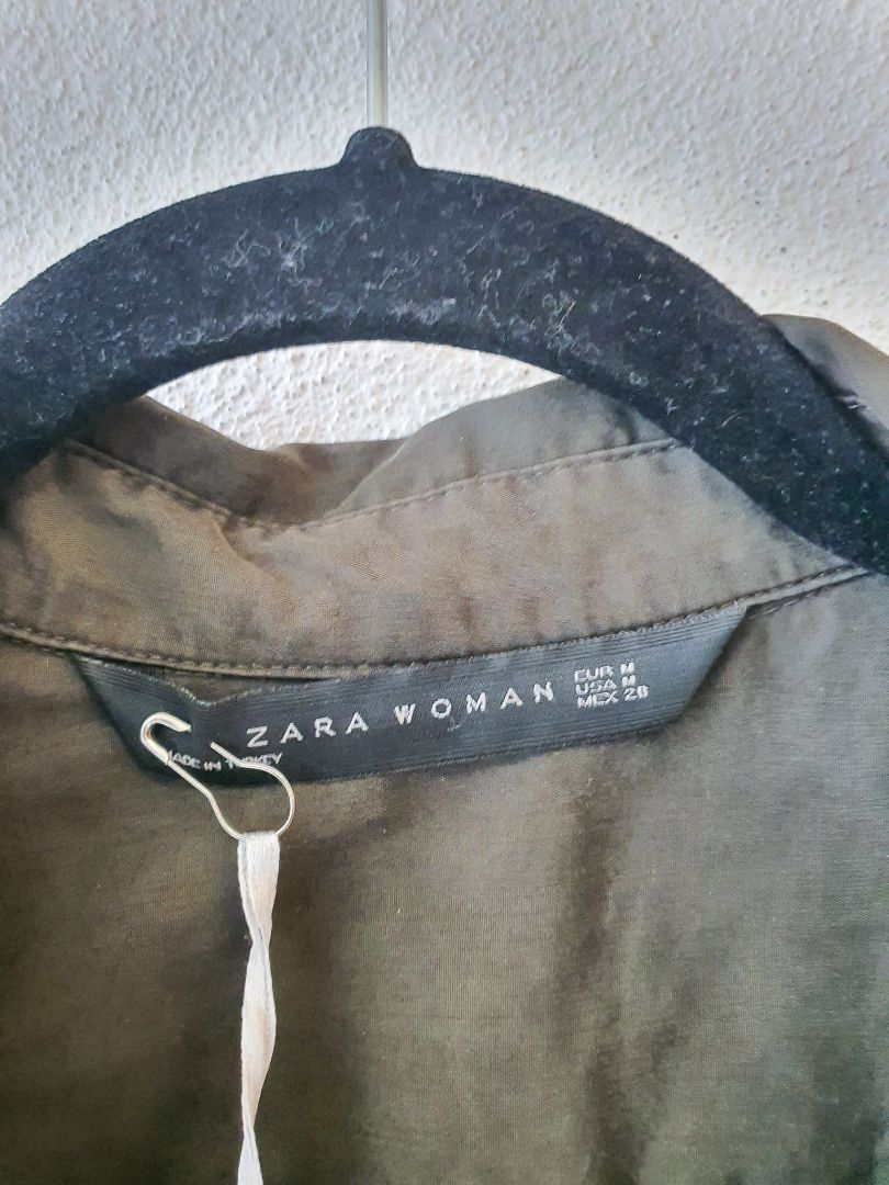 Zara top M