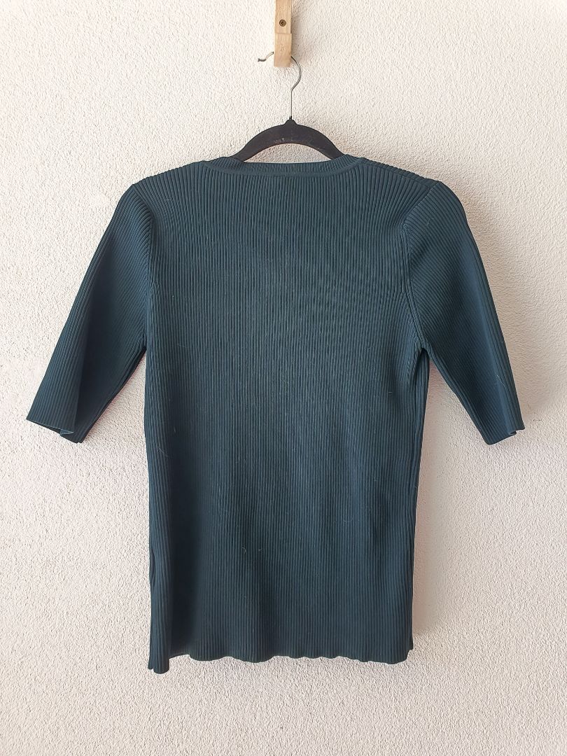 Staple The Label top L