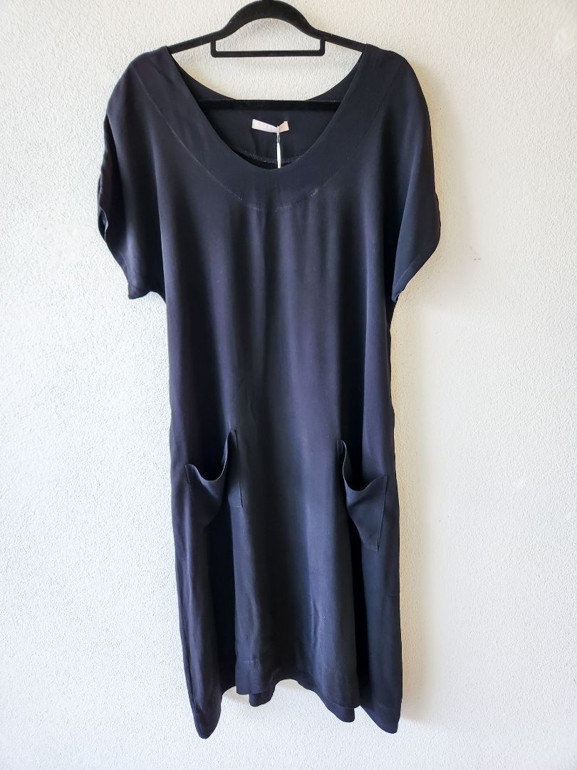 Widdess Dress M