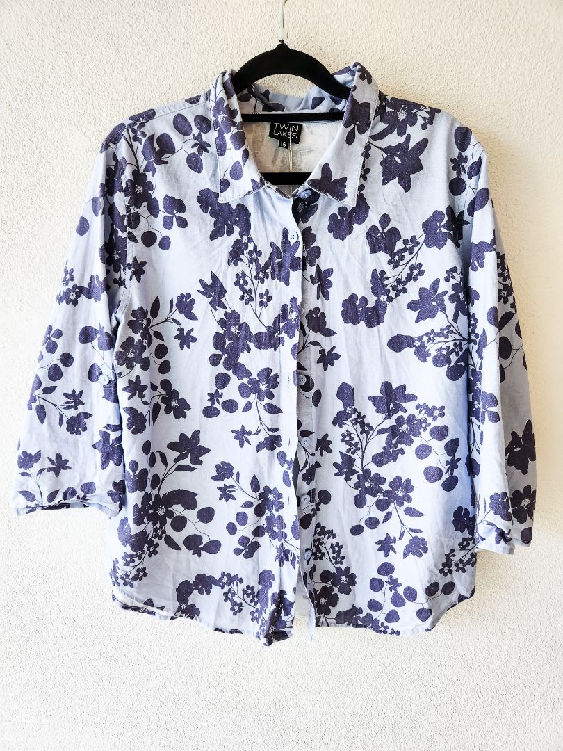 Twin Lakes top XL