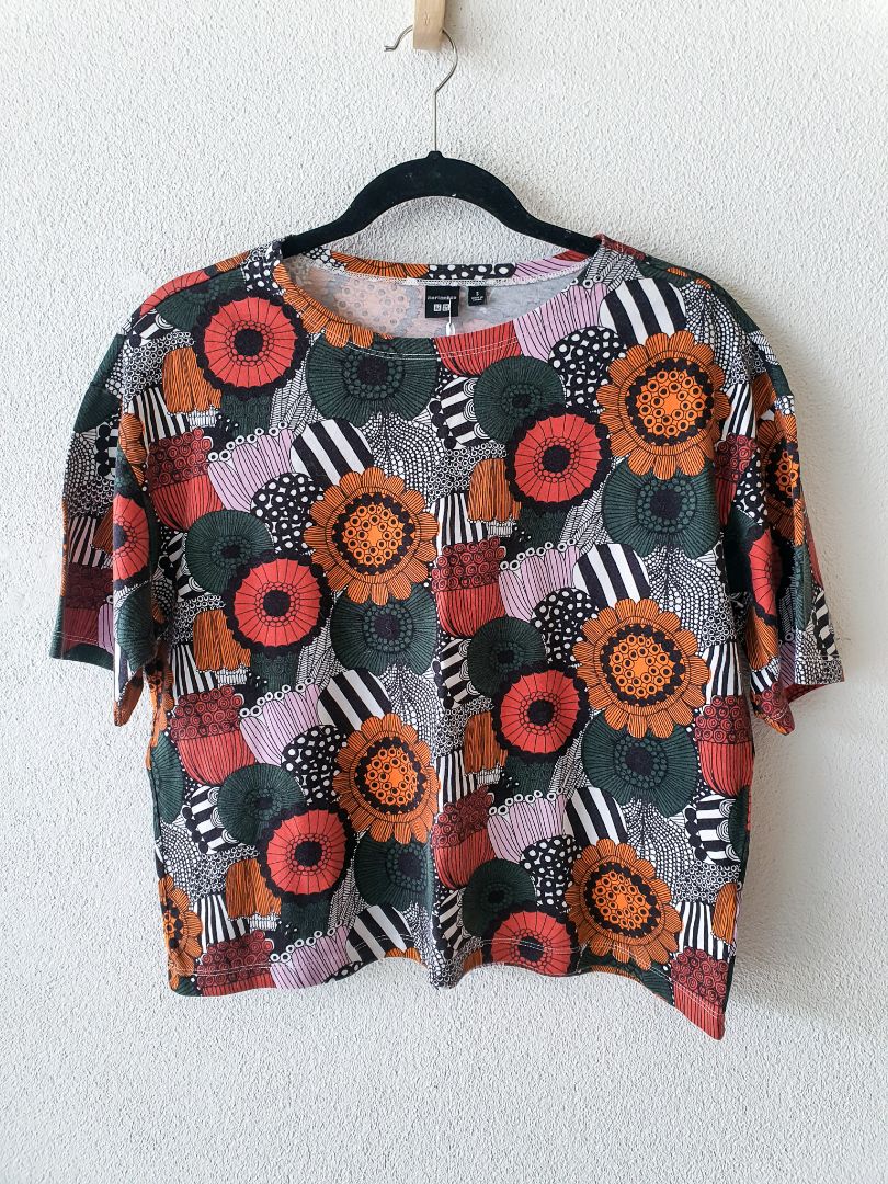 Uniqlo top S