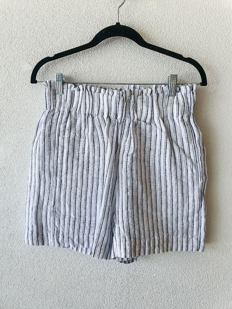 Decjuba Shorts S
