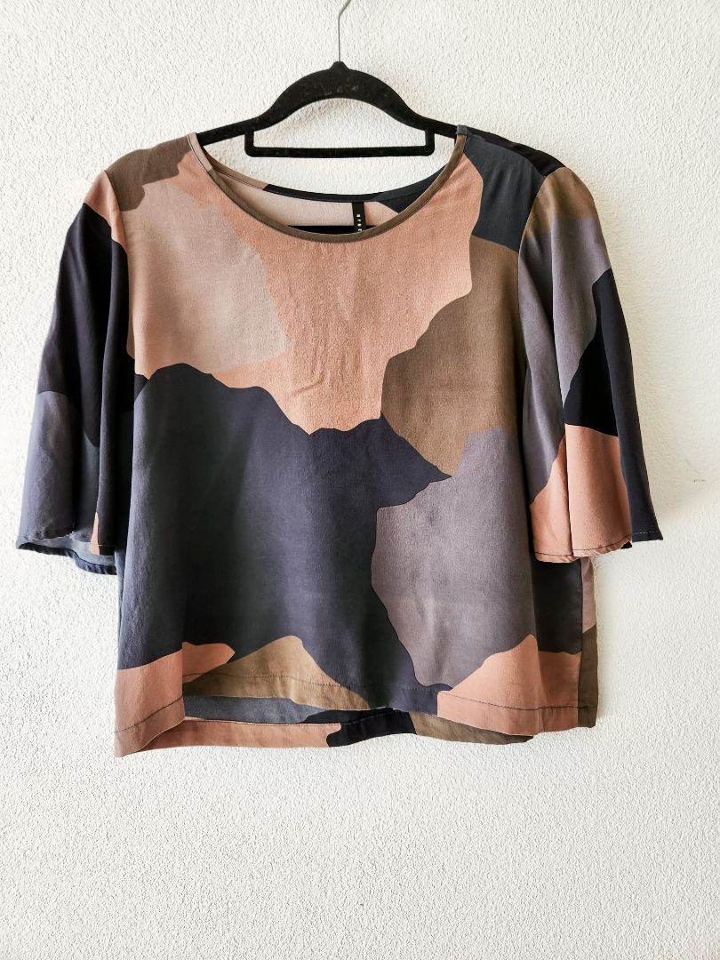 NYNE top XS